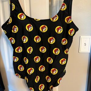 Bucees one piece